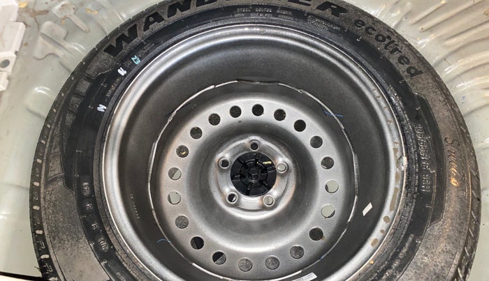 2020 Mahindra XUV300 W8 (O) 1.2 PETROL, Petrol, Manual, 44,951 km, Spare Tyre