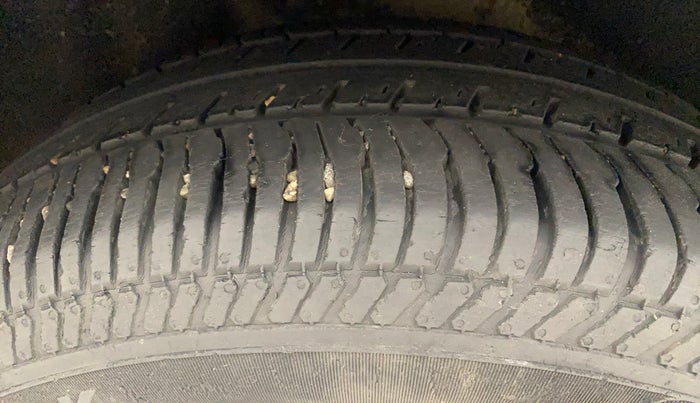 2016 Ford Ecosport TITANIUM 1.5L DIESEL, Diesel, Manual, 48,888 km, Right Rear Tyre Tread