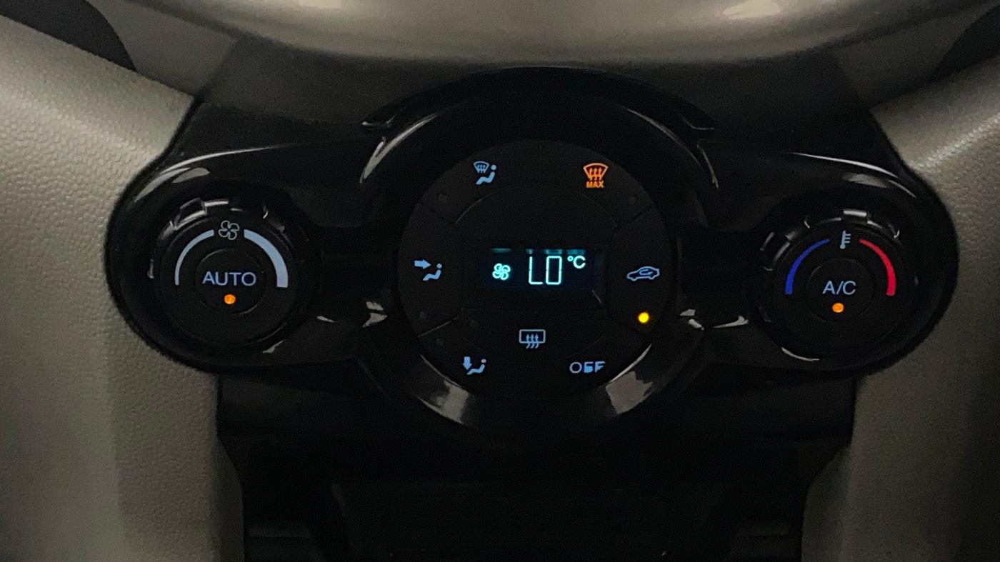 2016 Ford Ecosport TITANIUM 1.5L DIESEL, Diesel, Manual, 48,888 km, Automatic Climate Control