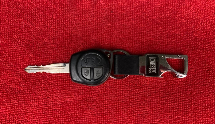 2019 Maruti Vitara Brezza VDI, Diesel, Manual, 51,619 km, Key Close Up