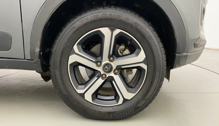 2022 Tata NEXON XZ PLUS DIESEL SUNROOF, Diesel, Manual, 24,562 km, Right Front Wheel