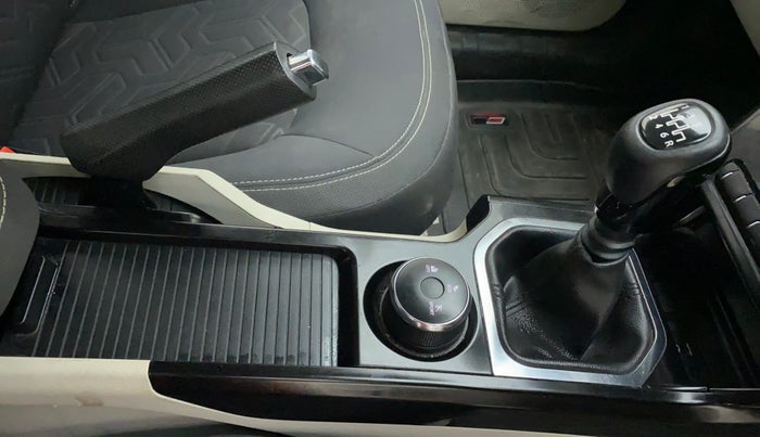 2022 Tata NEXON XZ PLUS DIESEL SUNROOF, Diesel, Manual, 24,562 km, Gear Lever