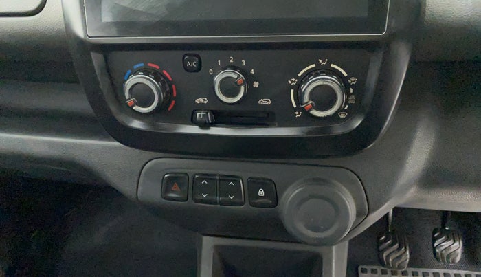 2016 Renault Kwid RXT 1.0, Petrol, Manual, 79,245 km, AC Unit - Directional switch has minor damage