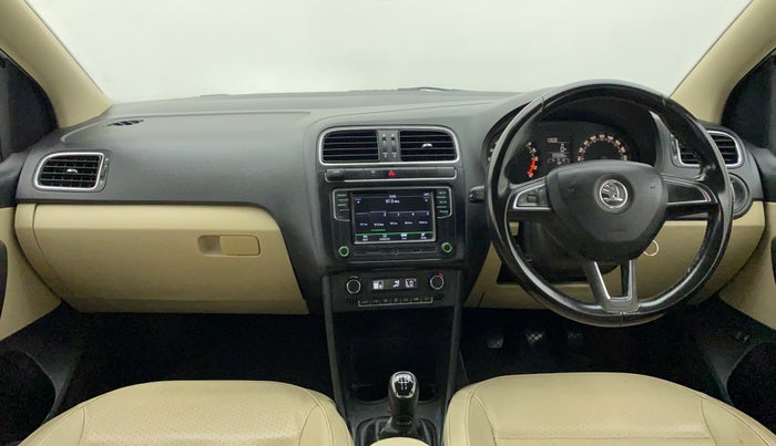 2017 Skoda Rapid AMBITION 1.5 TDI, Diesel, Manual, 1,23,684 km, Dashboard