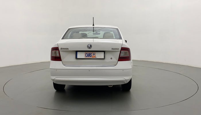 2017 Skoda Rapid AMBITION 1.5 TDI, Diesel, Manual, 1,23,684 km, Back/Rear