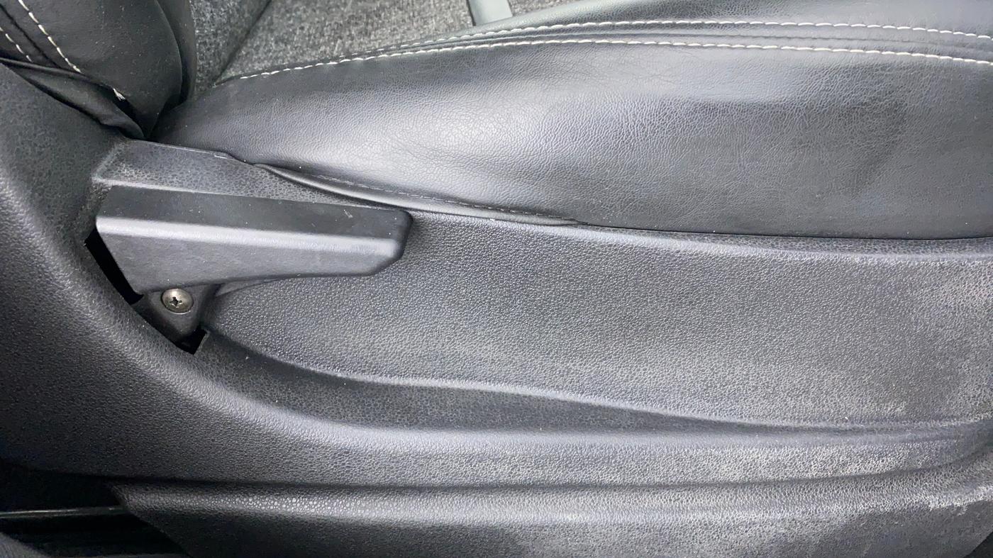 2019 Tata NEXON XMA 1.5, Diesel, Automatic, 24,470 km, Driver Side Adjustment Panel