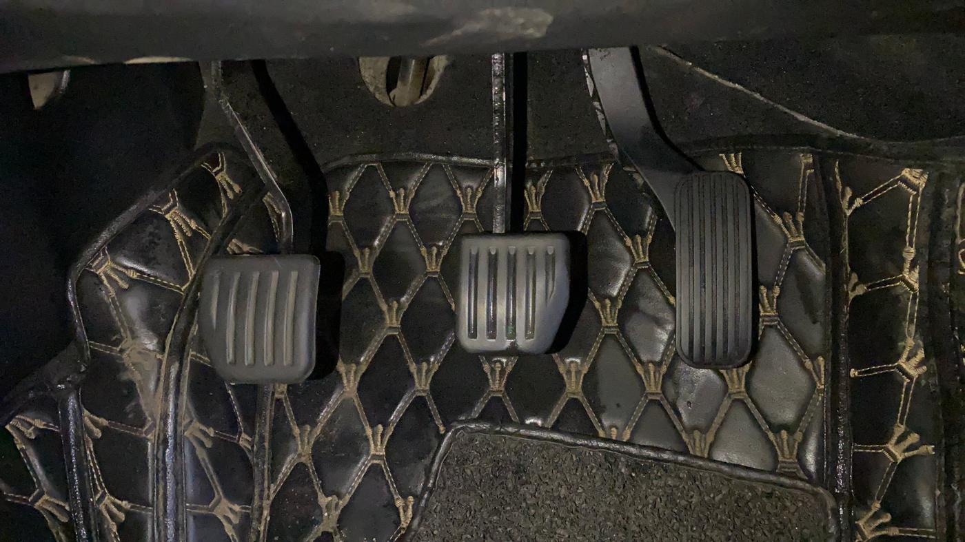2019 Tata Harrier XZ 2.0L DARK EDITION, Diesel, Manual, 50,824 km, Pedals