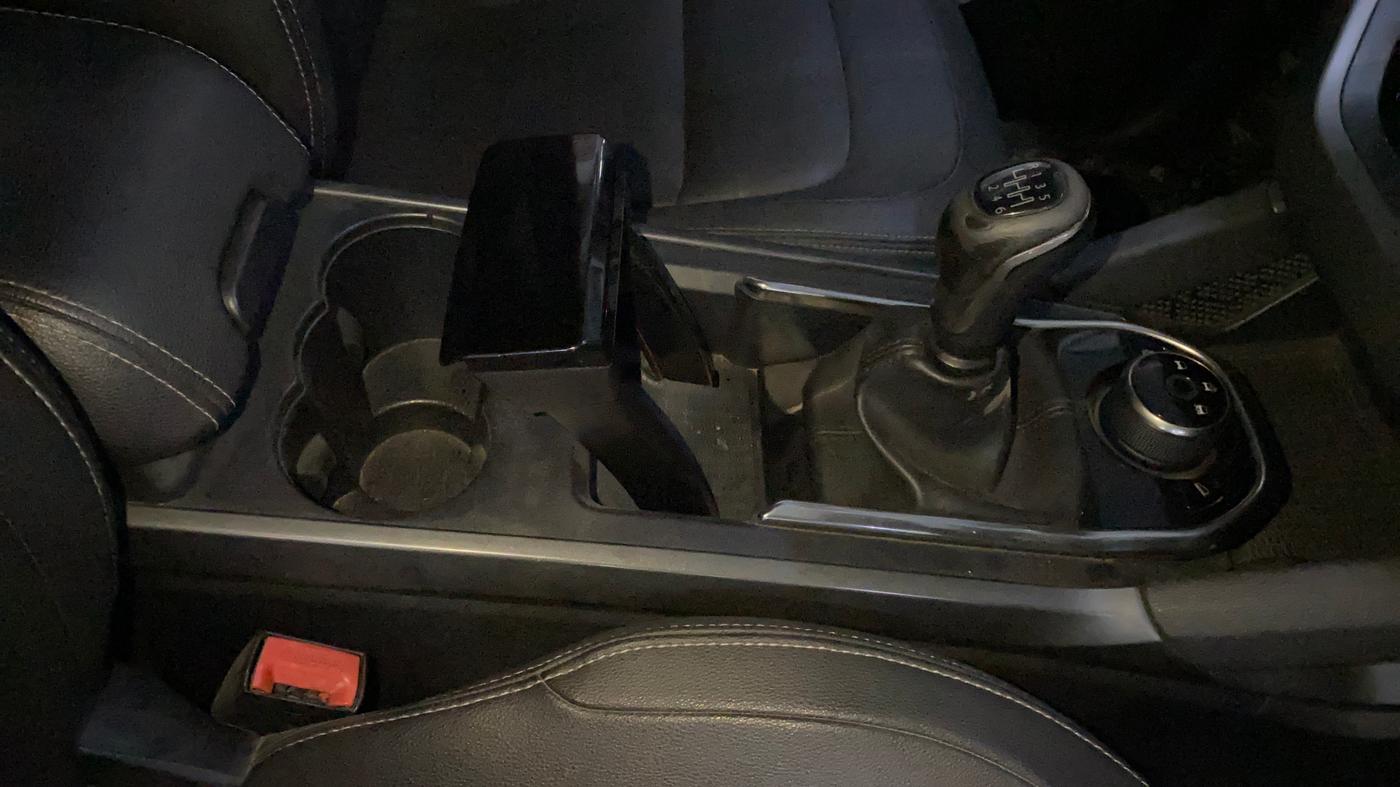 2019 Tata Harrier XZ 2.0L DARK EDITION, Diesel, Manual, 50,824 km, Gear Lever