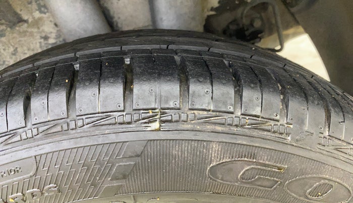 2016 Hyundai Grand i10 SPORTZ 1.2 KAPPA VTVT, Petrol, Manual, 56,646 km, Left Rear Tyre Tread