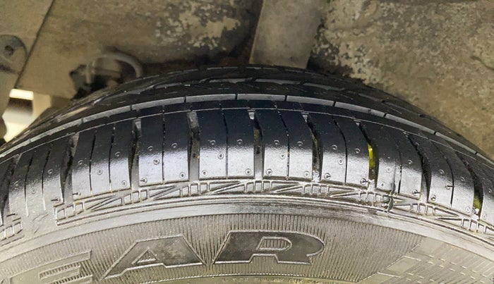 2016 Hyundai Grand i10 SPORTZ 1.2 KAPPA VTVT, Petrol, Manual, 56,646 km, Right Rear Tyre Tread