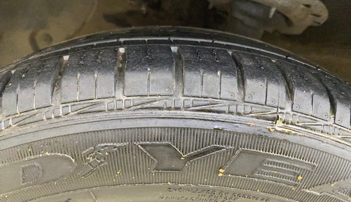 2016 Hyundai Grand i10 SPORTZ 1.2 KAPPA VTVT, Petrol, Manual, 56,646 km, Left Front Tyre Tread