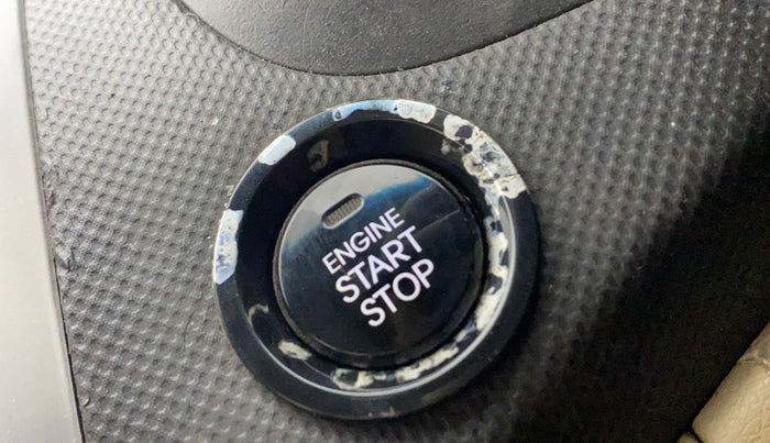 2015 Hyundai Verna FLUIDIC 1.6 CRDI S(O) 4S, Diesel, Manual, 88,309 km, Keyless Start/ Stop Button