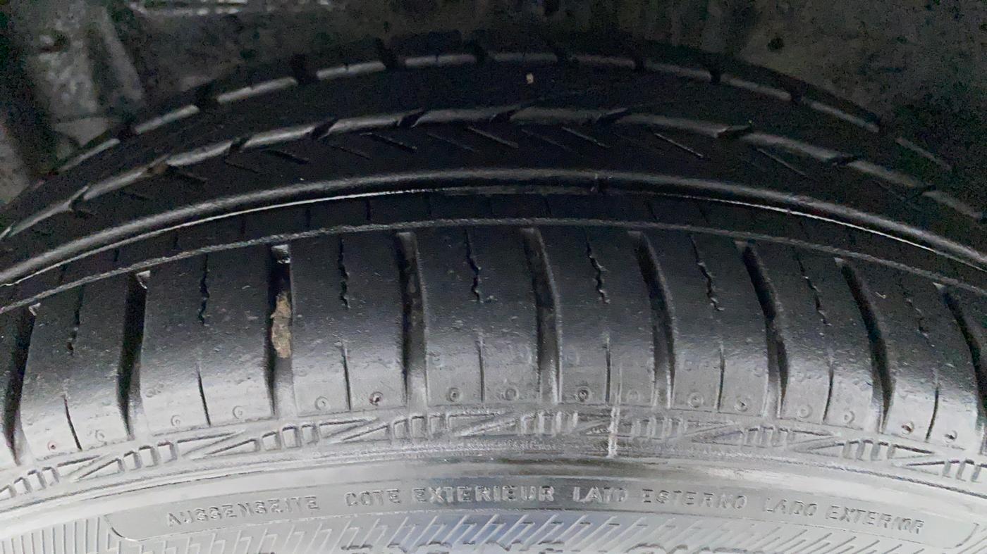 2020 Toyota YARIS J CVT, Petrol, Automatic, 12,127 km, Left Front Tyre Tread