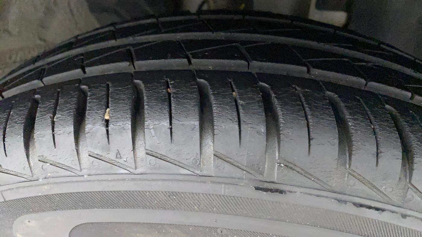 2021 Renault Kwid RXL, Petrol, Manual, 10,938 km, Right Front Tyre Tread