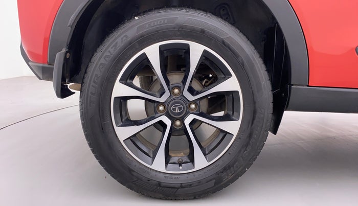 2021 Tata NEXON XZA+ SUNROOF 1.5 RTQ, Diesel, Automatic, 26,186 km, Right Rear Wheel