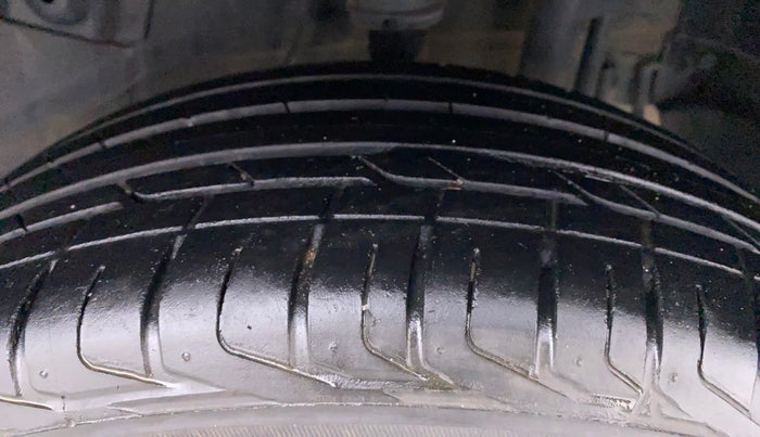 2021 Tata NEXON XZA+ SUNROOF 1.5 RTQ, Diesel, Automatic, 26,186 km, Left Rear Tyre Tread