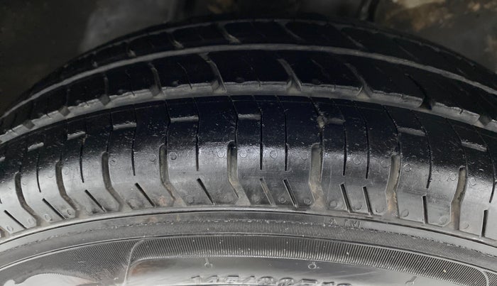2020 Maruti Alto LXI, Petrol, Manual, 43,046 km, Right Front Tyre Tread