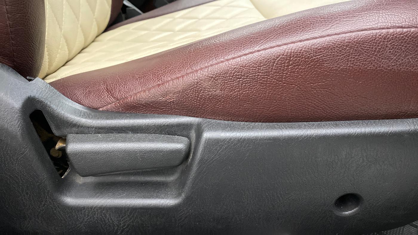 2020 Maruti Alto LXI, Petrol, Manual, 43,046 km, Driver Side Adjustment Panel
