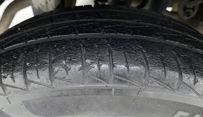 2020 Maruti Alto LXI, Petrol, Manual, 43,046 km, Right Rear Tyre Tread