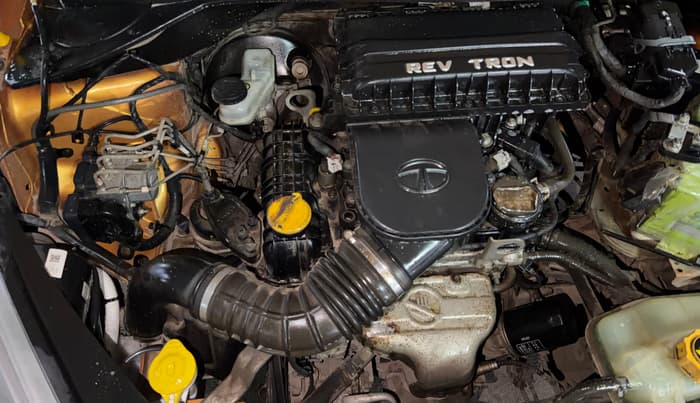 2018 Tata Tiago XZ PETROL, Petrol, Manual, 52,037 km, Engine View - Right
