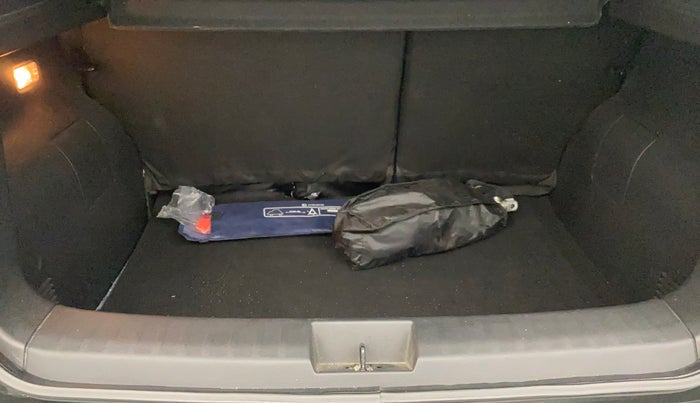 2023 Nissan MAGNITE XV RED EDITION, Petrol, Manual, 12,568 km, Boot Inside