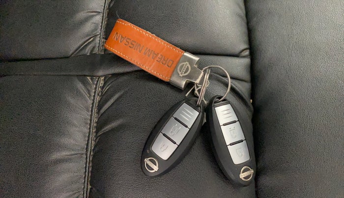 2023 Nissan MAGNITE XV RED EDITION, Petrol, Manual, 12,568 km, Key Close Up