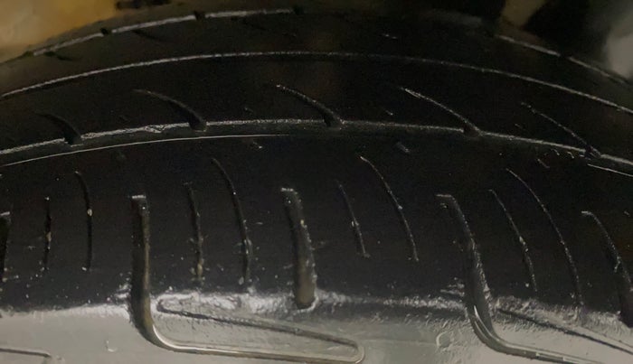 2019 Hyundai Grand i10 SPORTZ 1.2 KAPPA VTVT, Petrol, Manual, 78,213 km, Left Rear Tyre Tread