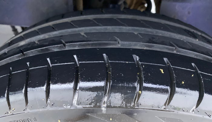 2015 Tata Nano XT TWIST, Petrol, Manual, 45,231 km, Left Rear Tyre Tread