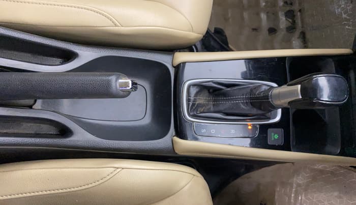 2021 Honda City 1.5L I-VTEC ZX CVT, Petrol, Automatic, 1,07,733 km, Gear Lever