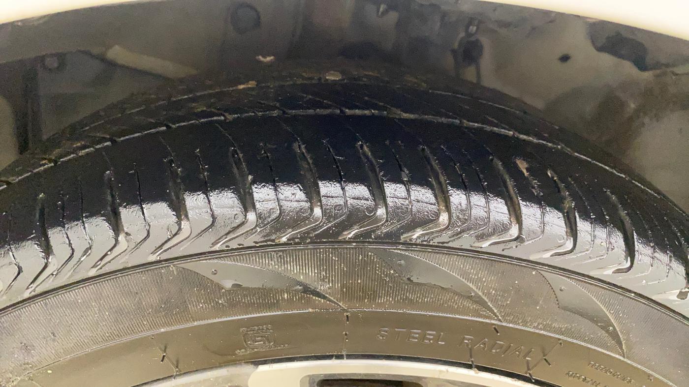 2021 Honda City 1.5L I-VTEC ZX CVT, Petrol, Automatic, 1,07,733 km, Left Front Tyre Tread