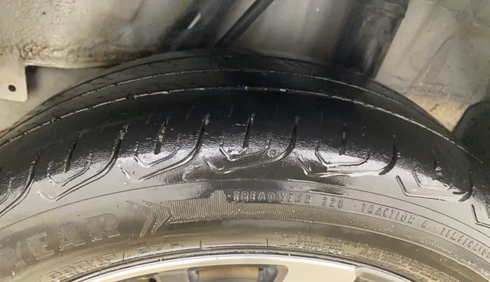 2021 Honda City 1.5L I-VTEC ZX CVT, Petrol, Automatic, 1,07,733 km, Left Rear Tyre Tread