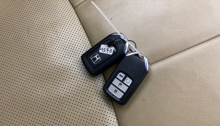 2021 Honda City 1.5L I-VTEC ZX CVT, Petrol, Automatic, 1,07,733 km, Key Close Up