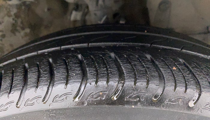 2017 Honda Jazz 1.2L I-VTEC V AT, Petrol, Automatic, 58,809 km, Right Front Tyre Tread