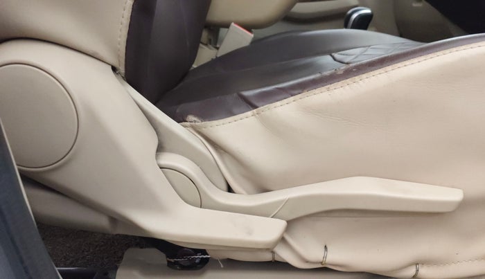 2019 Maruti Dzire ZDI AMT, Diesel, Automatic, 74,379 km, Driver Side Adjustment Panel