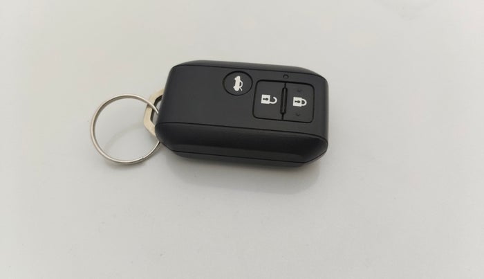 2019 Maruti Dzire ZDI AMT, Diesel, Automatic, 74,379 km, Key Close Up