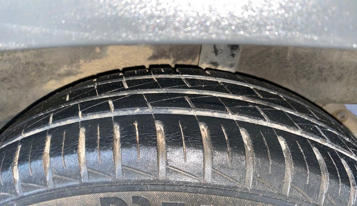 2020 Renault Kwid RXL, Petrol, Manual, 35,844 km, Left Rear Tyre Tread