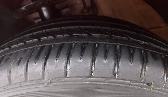 2017 Volkswagen Polo GT TSI 1.2 PETROL AT, Petrol, Automatic, 51,735 km, Left Front Tyre Tread