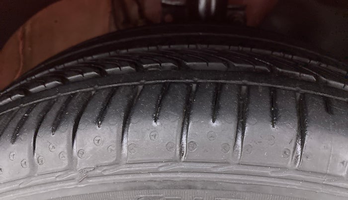 2017 Volkswagen Polo GT TSI 1.2 PETROL AT, Petrol, Automatic, 51,735 km, Right Front Tyre Tread