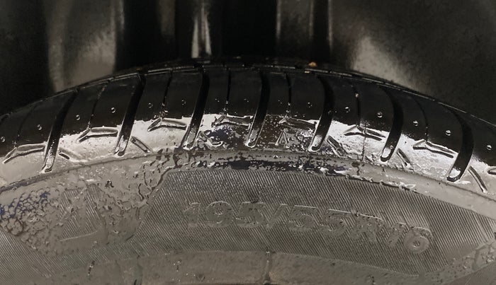 2019 Volkswagen Polo HIGHLINE PLUS 1.0 16 ALLOY, Petrol, Manual, 84,906 km, Right Rear Tyre Tread