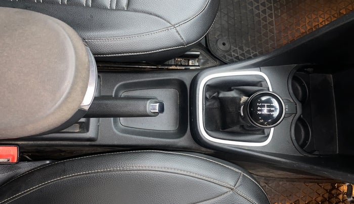 2019 Volkswagen Polo HIGHLINE PLUS 1.0 16 ALLOY, Petrol, Manual, 84,906 km, Gear Lever