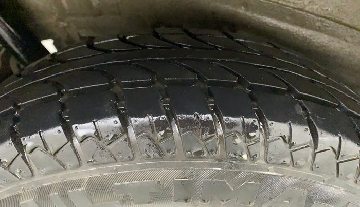 2010 Maruti Wagon R 1.0 LXI, Petrol, Manual, 62,857 km, Right Rear Tyre Tread