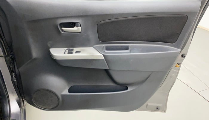 2010 Maruti Wagon R 1.0 LXI, Petrol, Manual, 62,857 km, Driver Side Door Panels Control