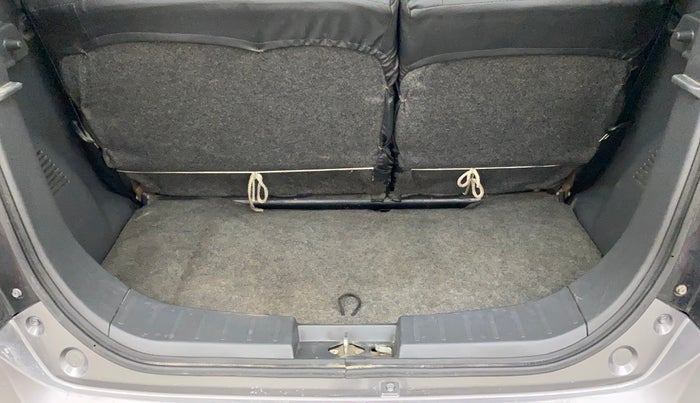 2010 Maruti Wagon R 1.0 LXI, Petrol, Manual, 62,857 km, Boot Inside