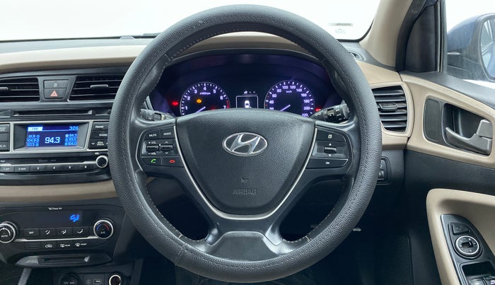 2015 Hyundai Elite i20 ASTA 1.2, Petrol, Manual, 1,06,320 km, Steering Wheel