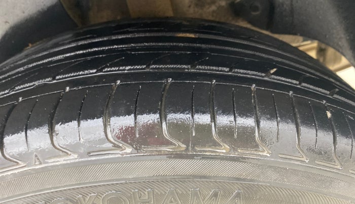 2020 KIA SELTOS HTX 1.5 PETROL, Petrol, Manual, 1,03,939 km, Left Rear Tyre Tread