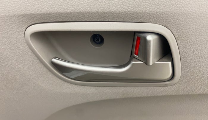 2019 Hyundai NEW SANTRO SPORTZ AMT, Petrol, Automatic, 88,198 km, Driver Side Door Panels Control