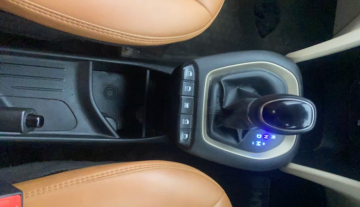 2019 Hyundai NEW SANTRO SPORTZ AMT, Petrol, Automatic, 88,198 km, Gear Lever