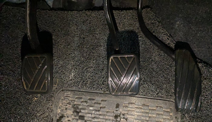 2017 Maruti Wagon R 1.0 VXI, Petrol, Manual, 57,641 km, Pedals