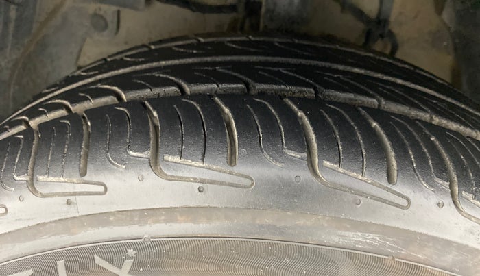 2015 Tata Zest XMS RT, Petrol, Manual, 78,117 km, Left Front Tyre Tread