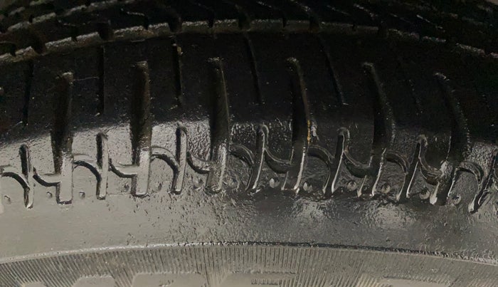 2013 Tata Nano LX, Petrol, Manual, 11,667 km, Right Front Tyre Tread